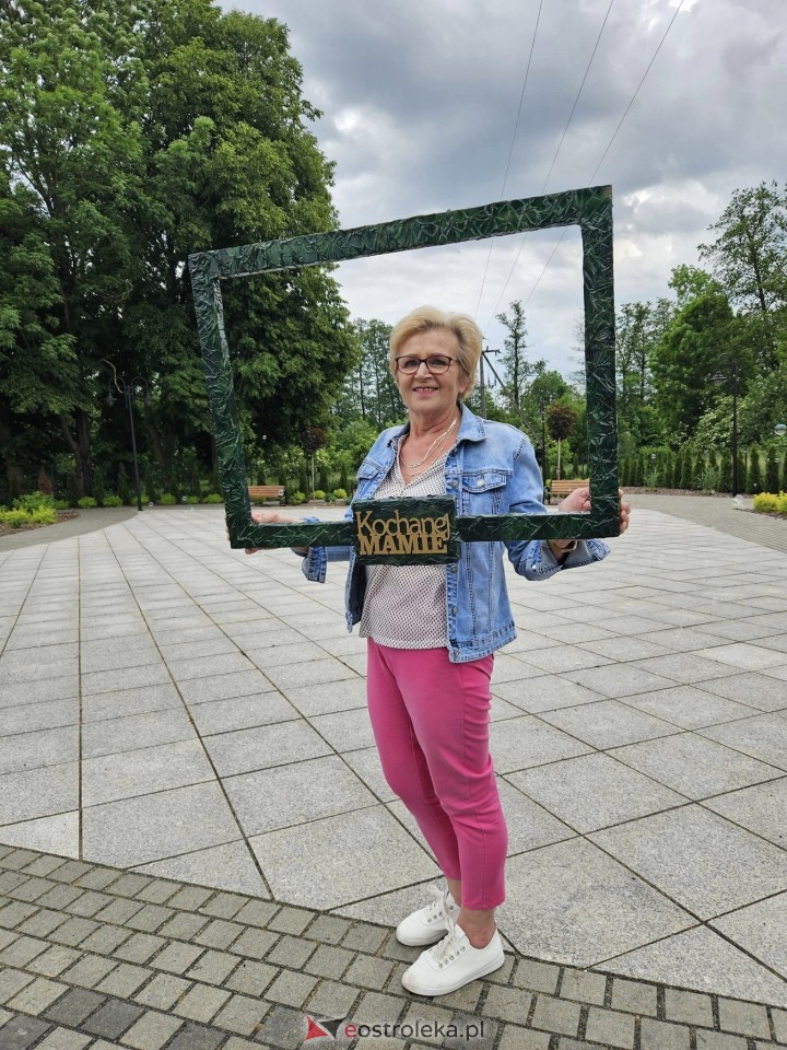 Dzień Matki w Troszynie: Koncert Patrycji Runo [25.05.2024] - zdjęcie #8 - eOstroleka.pl