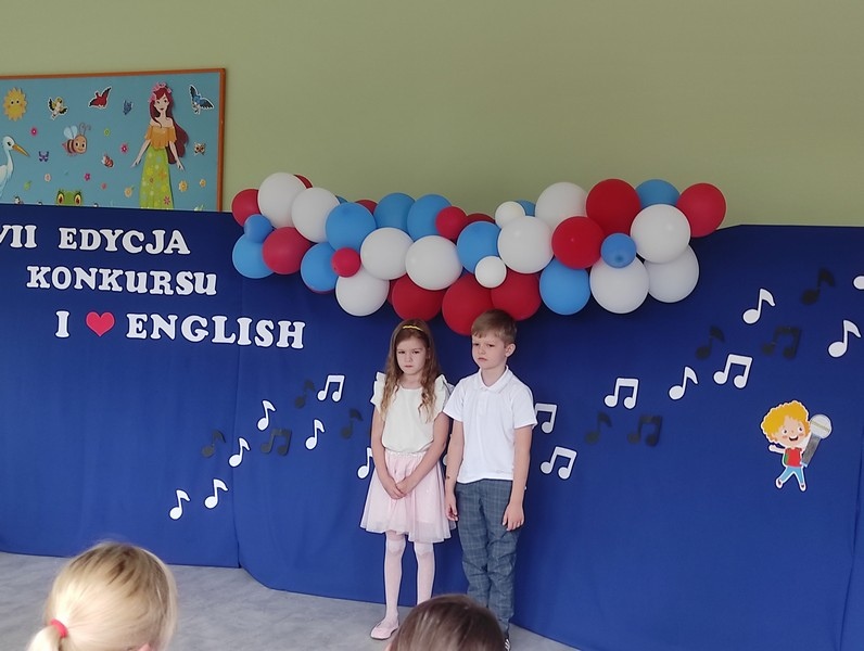 I love english - przedszkolaki w Ostrołęce śpiewają po angielsku! [23.05.2024] - zdjęcie #22 - eOstroleka.pl
