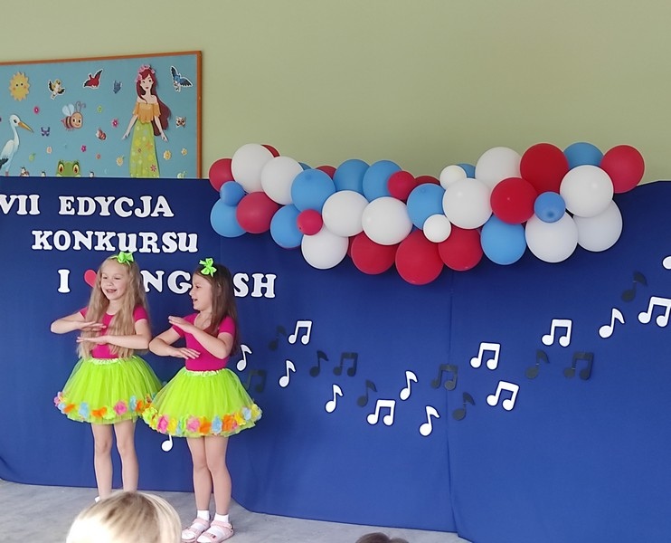 I love english - przedszkolaki w Ostrołęce śpiewają po angielsku! [23.05.2024] - zdjęcie #21 - eOstroleka.pl