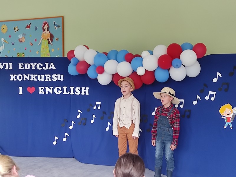 I love english - przedszkolaki w Ostrołęce śpiewają po angielsku! [23.05.2024] - zdjęcie #17 - eOstroleka.pl