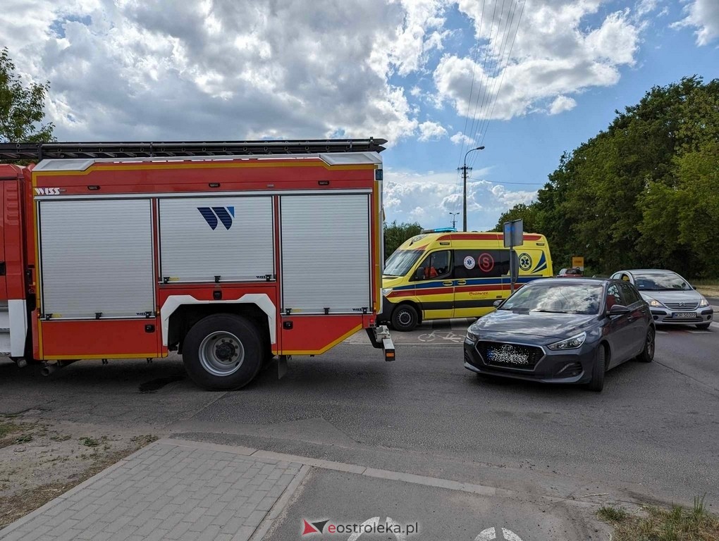 Kolizja na Alei Wojska Polskiego w Ostrołęce [29.05.2024] - zdjęcie #5 - eOstroleka.pl