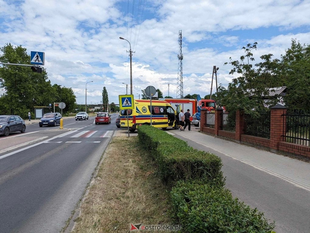 Kolizja na Alei Wojska Polskiego w Ostrołęce [29.05.2024] - zdjęcie #3 - eOstroleka.pl
