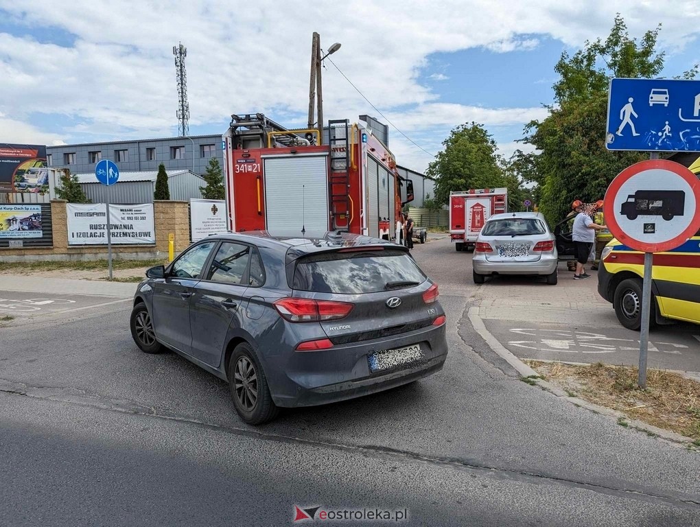 Kolizja na Alei Wojska Polskiego w Ostrołęce [29.05.2024] - zdjęcie #2 - eOstroleka.pl
