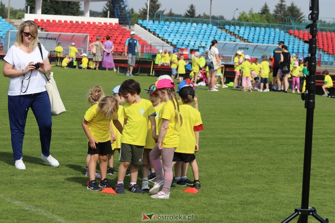 IV Piłkarski Festiwal Przedszkoli [29.05.2024] - zdjęcie #184 - eOstroleka.pl