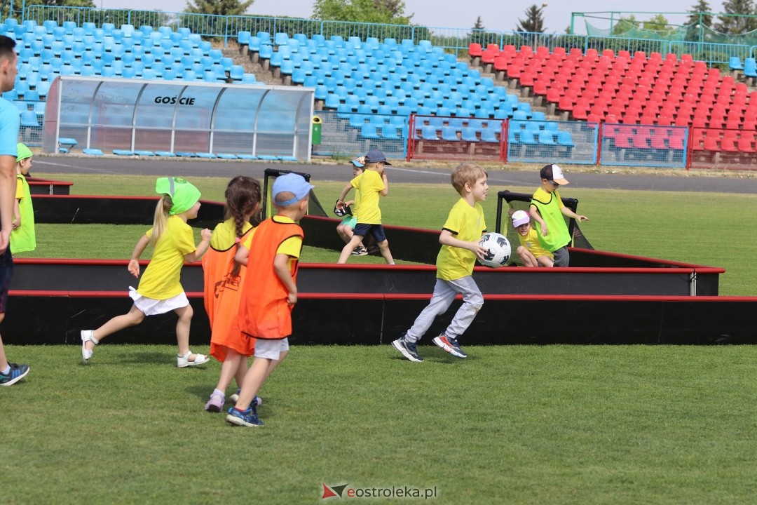 IV Piłkarski Festiwal Przedszkoli [29.05.2024] - zdjęcie #137 - eOstroleka.pl