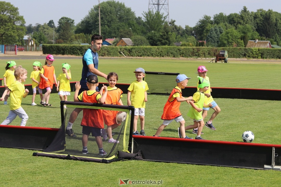 IV Piłkarski Festiwal Przedszkoli [29.05.2024] - zdjęcie #124 - eOstroleka.pl