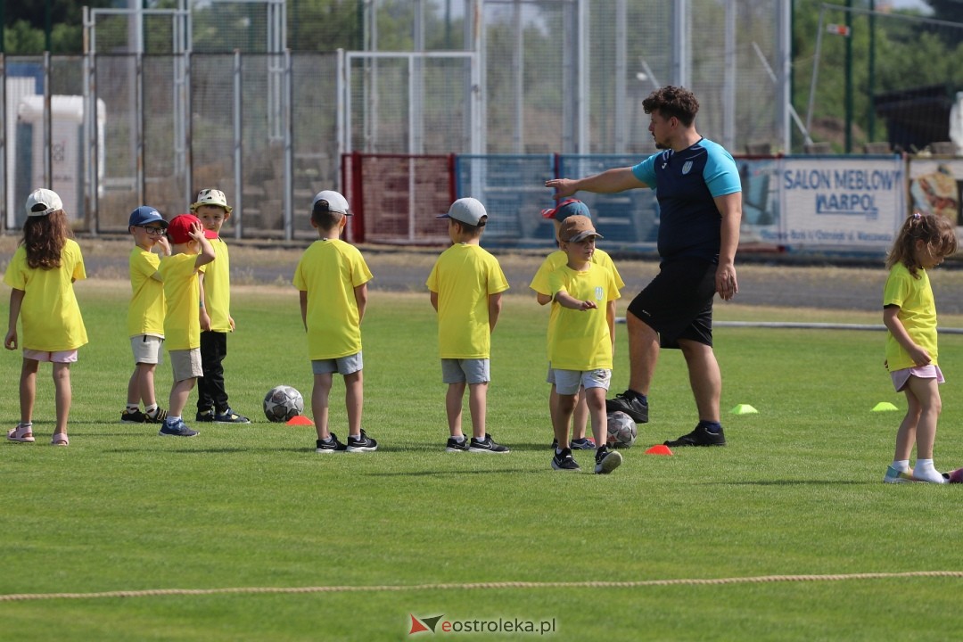 IV Piłkarski Festiwal Przedszkoli [29.05.2024] - zdjęcie #112 - eOstroleka.pl