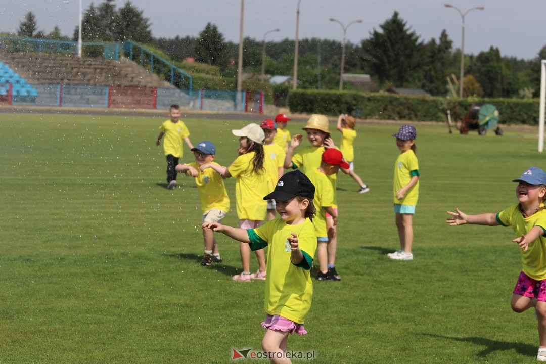 IV Piłkarski Festiwal Przedszkoli [29.05.2024] - zdjęcie #82 - eOstroleka.pl
