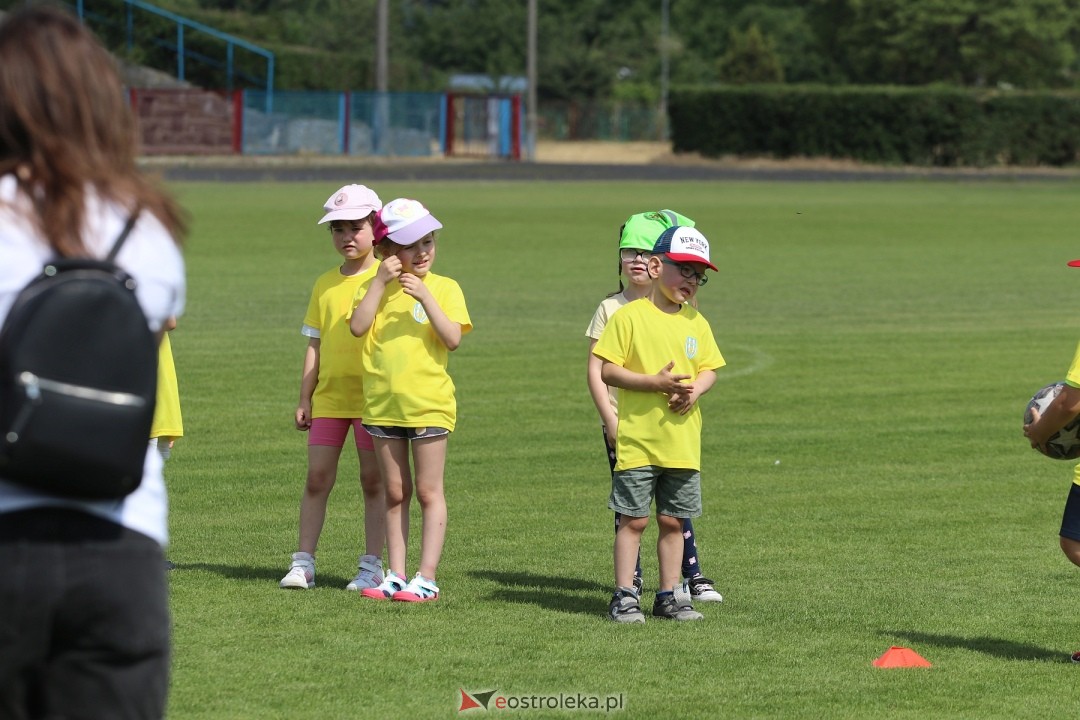 IV Piłkarski Festiwal Przedszkoli [29.05.2024] - zdjęcie #69 - eOstroleka.pl