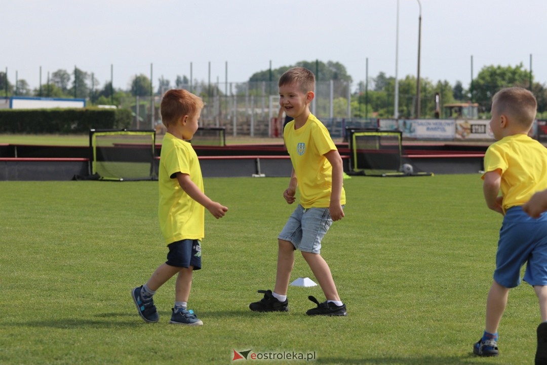 IV Piłkarski Festiwal Przedszkoli [29.05.2024] - zdjęcie #51 - eOstroleka.pl