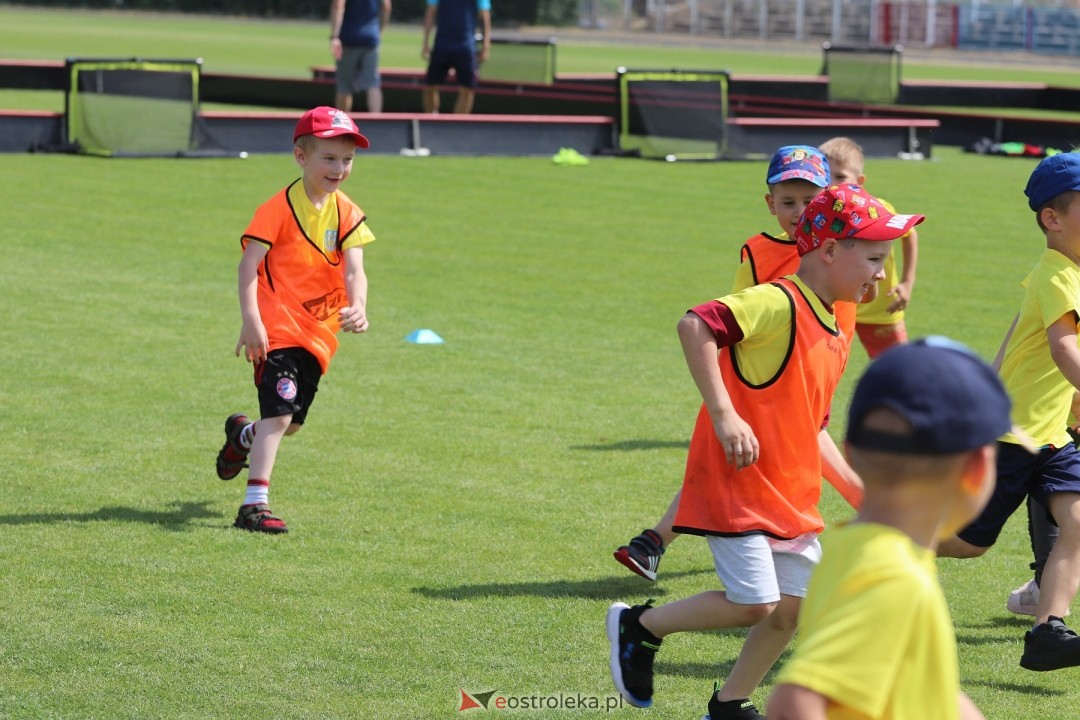 IV Piłkarski Festiwal Przedszkoli [29.05.2024] - zdjęcie #40 - eOstroleka.pl