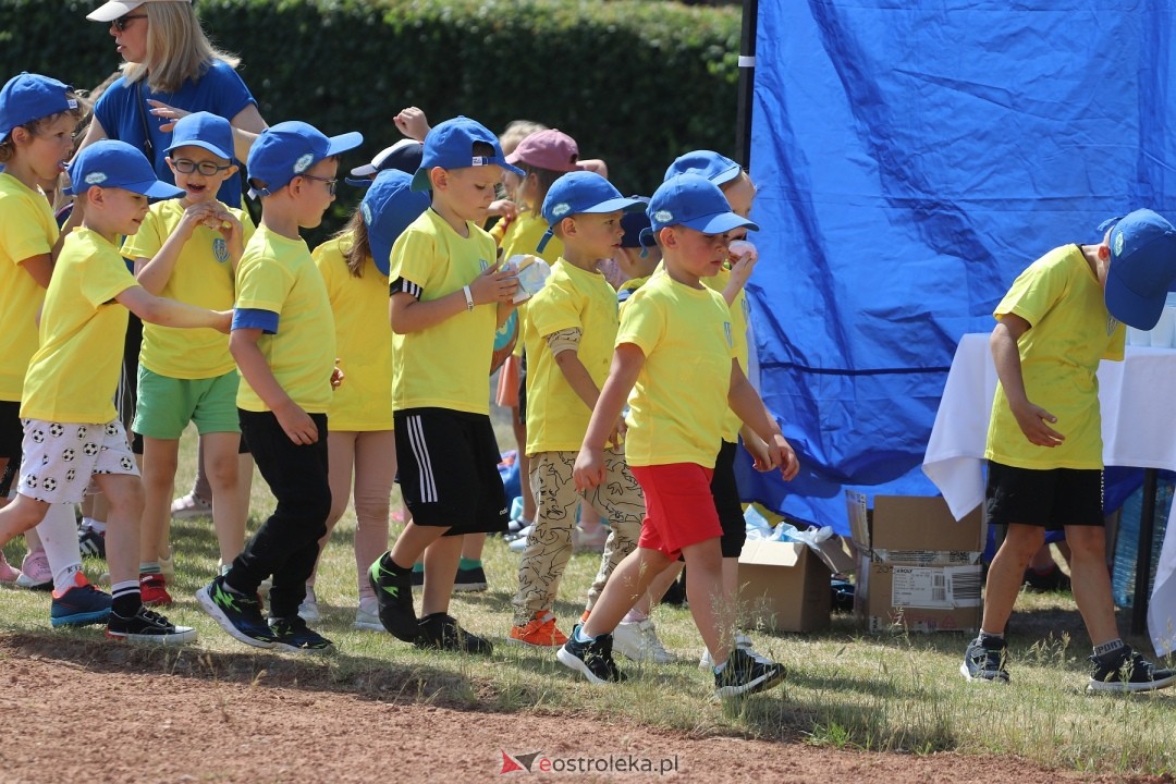 IV Piłkarski Festiwal Przedszkoli [29.05.2024] - zdjęcie #38 - eOstroleka.pl