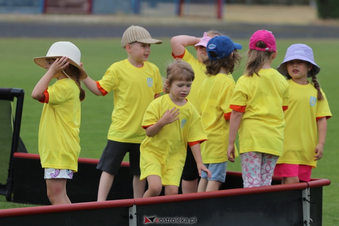 IV Piłkarski Festiwal Przedszkoli [29.05.2024] - zdjęcie #29 - eOstroleka.pl