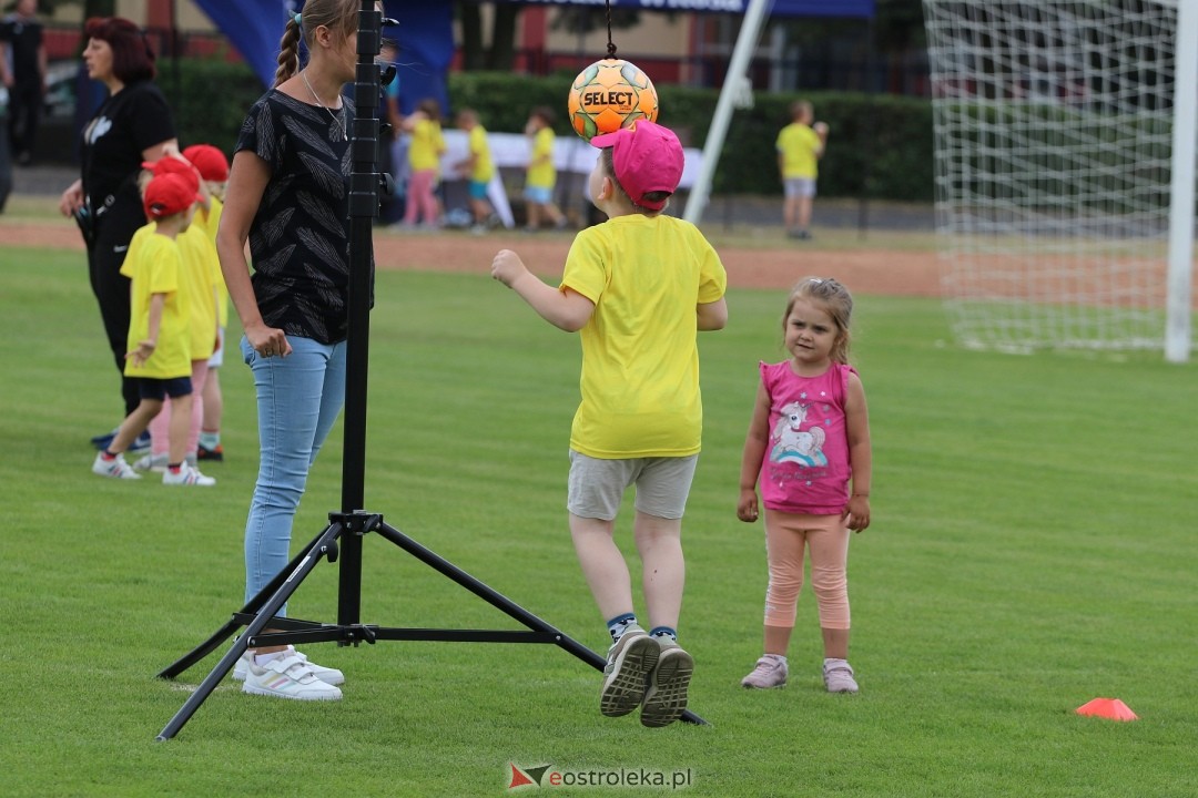 IV Piłkarski Festiwal Przedszkoli [29.05.2024] - zdjęcie #25 - eOstroleka.pl