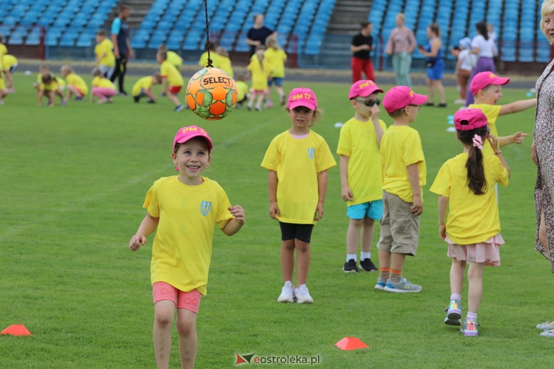 IV Piłkarski Festiwal Przedszkoli [29.05.2024] - zdjęcie #23 - eOstroleka.pl