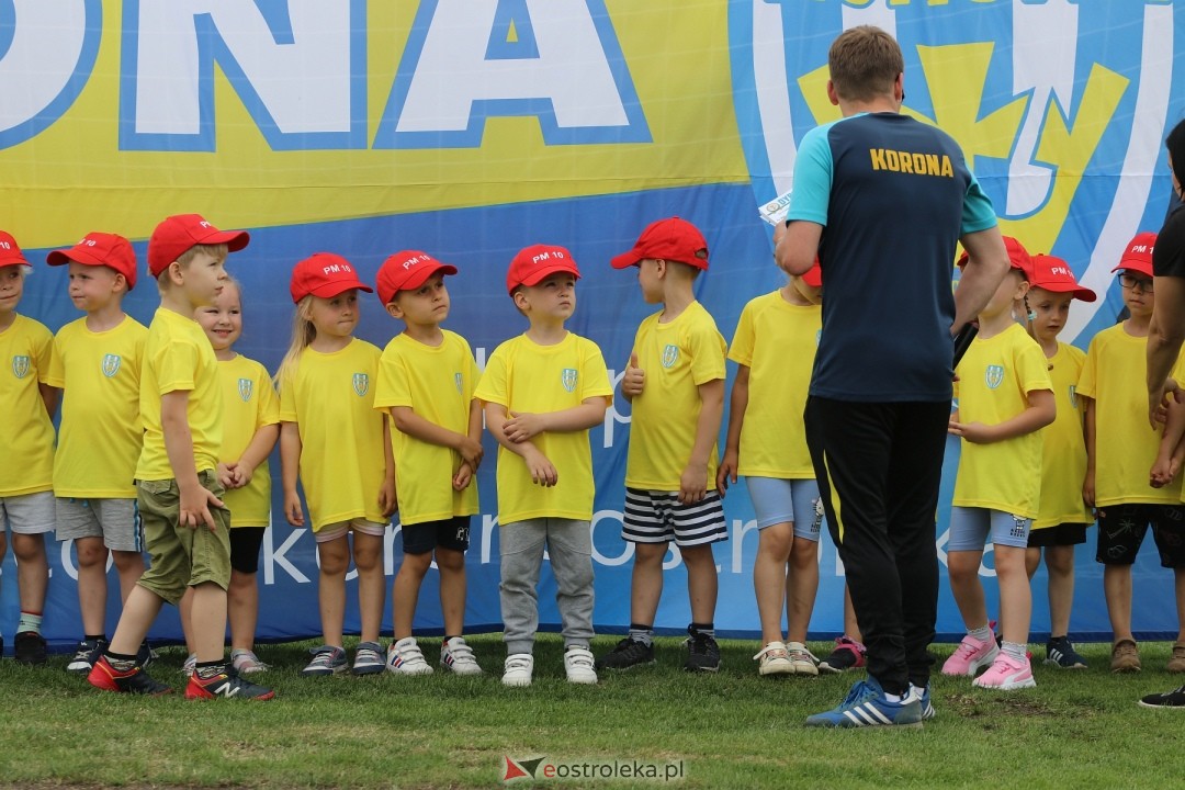 IV Piłkarski Festiwal Przedszkoli [29.05.2024] - zdjęcie #17 - eOstroleka.pl