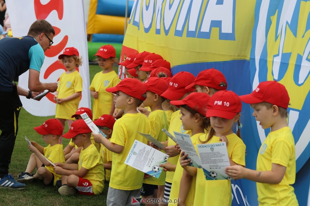 IV Piłkarski Festiwal Przedszkoli [29.05.2024] - zdjęcie #13 - eOstroleka.pl