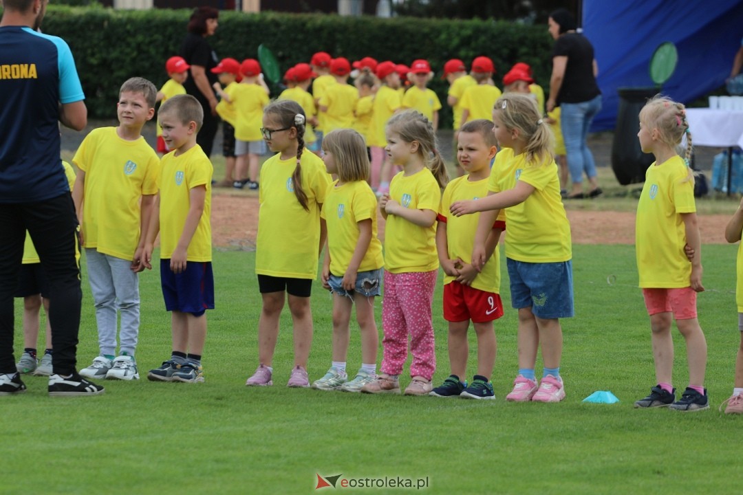 IV Piłkarski Festiwal Przedszkoli [29.05.2024] - zdjęcie #20 - eOstroleka.pl