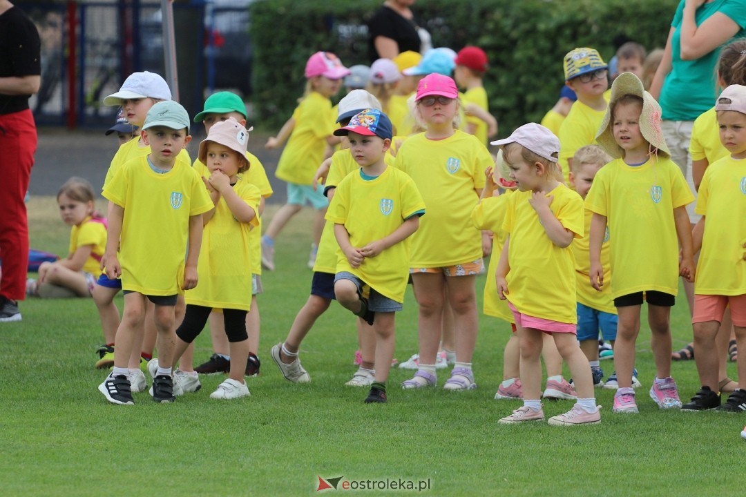 IV Piłkarski Festiwal Przedszkoli [29.05.2024] - zdjęcie #14 - eOstroleka.pl