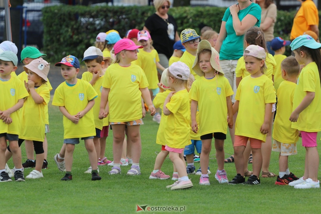 IV Piłkarski Festiwal Przedszkoli [29.05.2024] - zdjęcie #12 - eOstroleka.pl