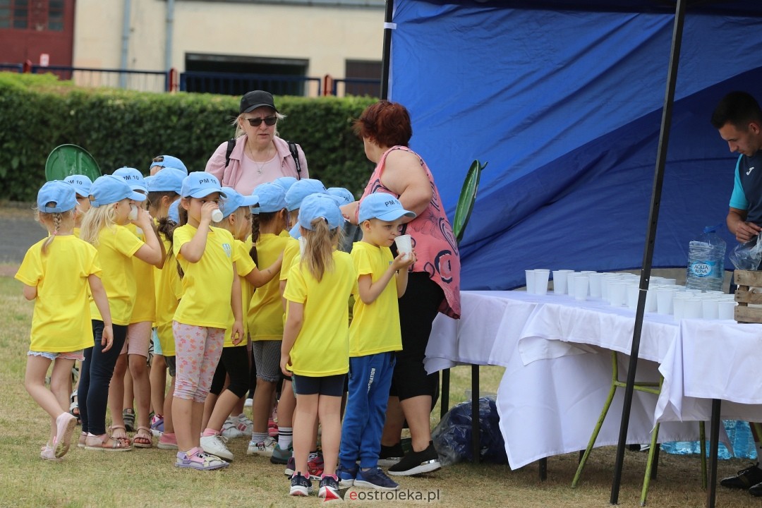 IV Piłkarski Festiwal Przedszkoli [29.05.2024] - zdjęcie #10 - eOstroleka.pl