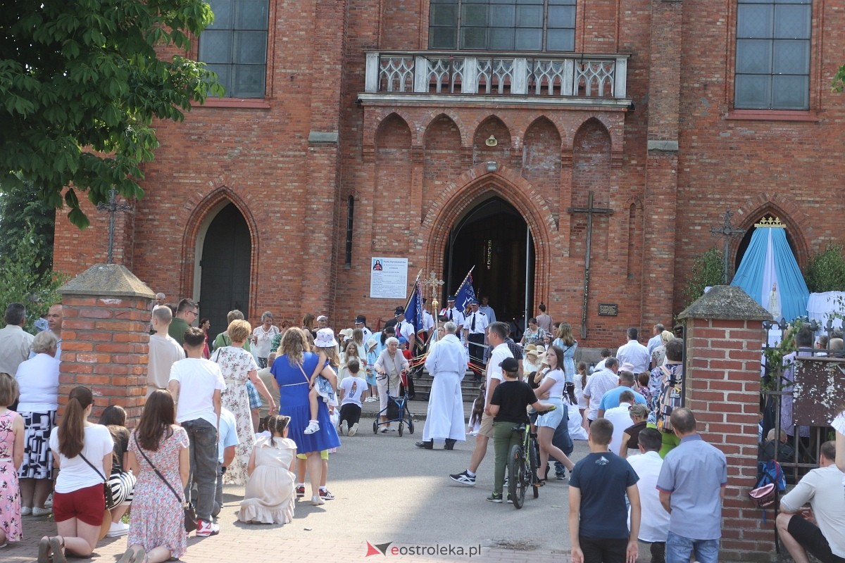 Boże Ciało 2024 - procesja w Rzekuniu [30.05.2024] - zdjęcie #80 - eOstroleka.pl