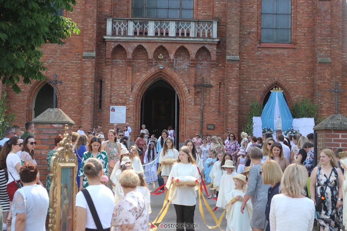 Boże Ciało 2024 - procesja w Rzekuniu [30.05.2024] - zdjęcie #72 - eOstroleka.pl