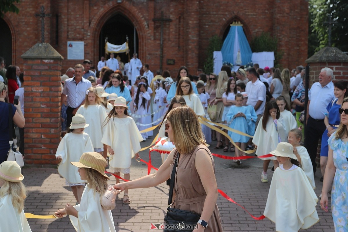 Boże Ciało 2024 - procesja w Rzekuniu [30.05.2024] - zdjęcie #70 - eOstroleka.pl