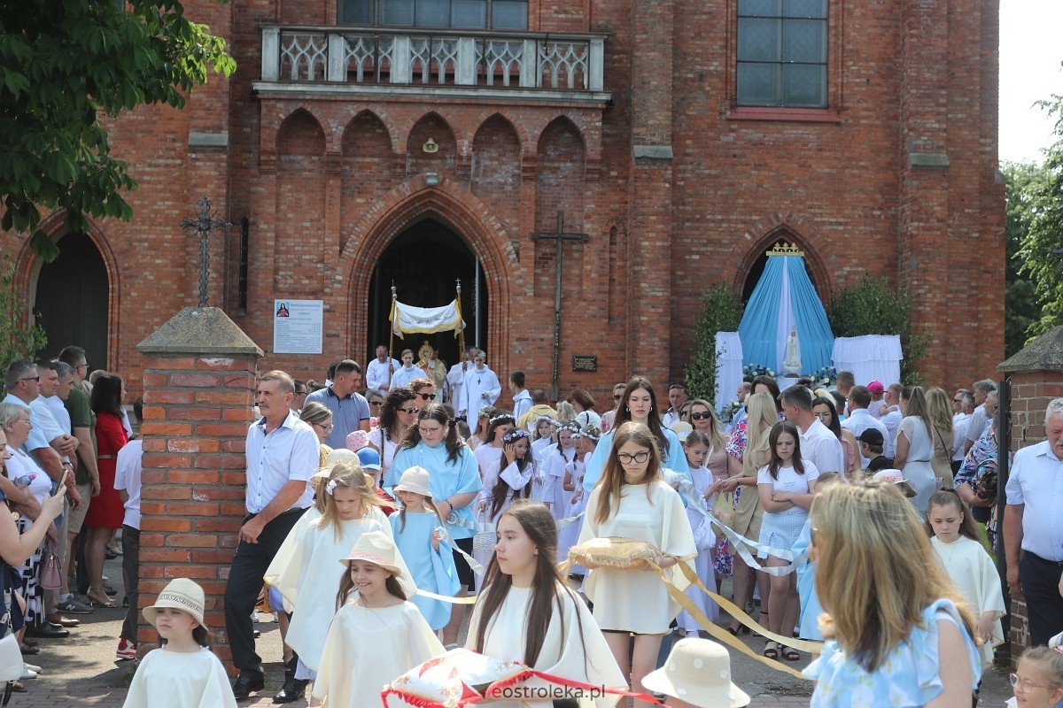 Boże Ciało 2024 - procesja w Rzekuniu [30.05.2024] - zdjęcie #68 - eOstroleka.pl