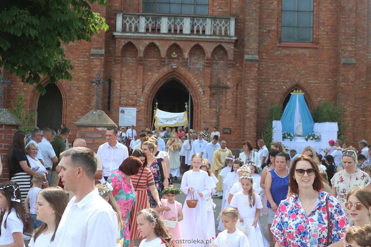 Boże Ciało 2024 - procesja w Rzekuniu [30.05.2024] - zdjęcie #62 - eOstroleka.pl