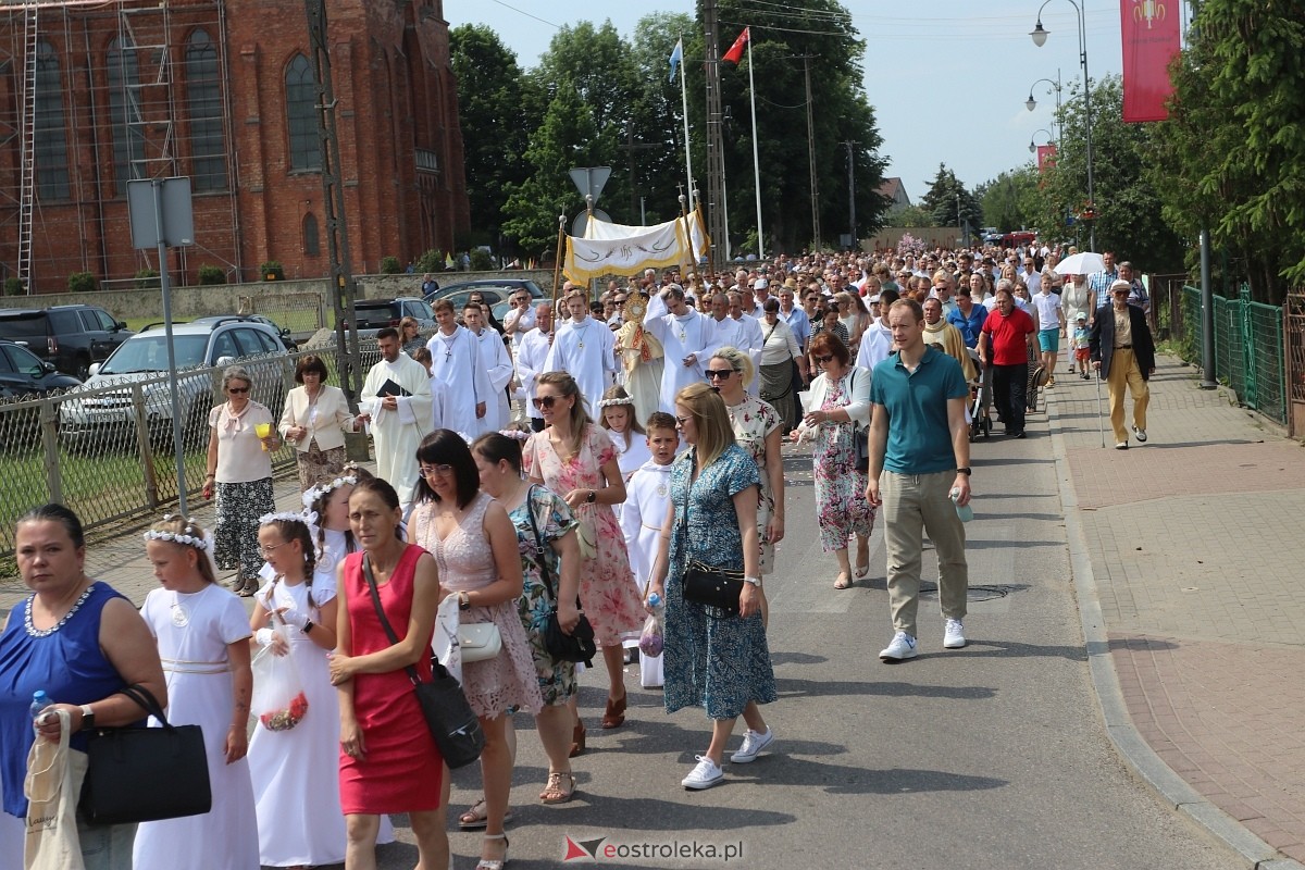 Boże Ciało 2024 - procesja w Rzekuniu [30.05.2024] - zdjęcie #39 - eOstroleka.pl