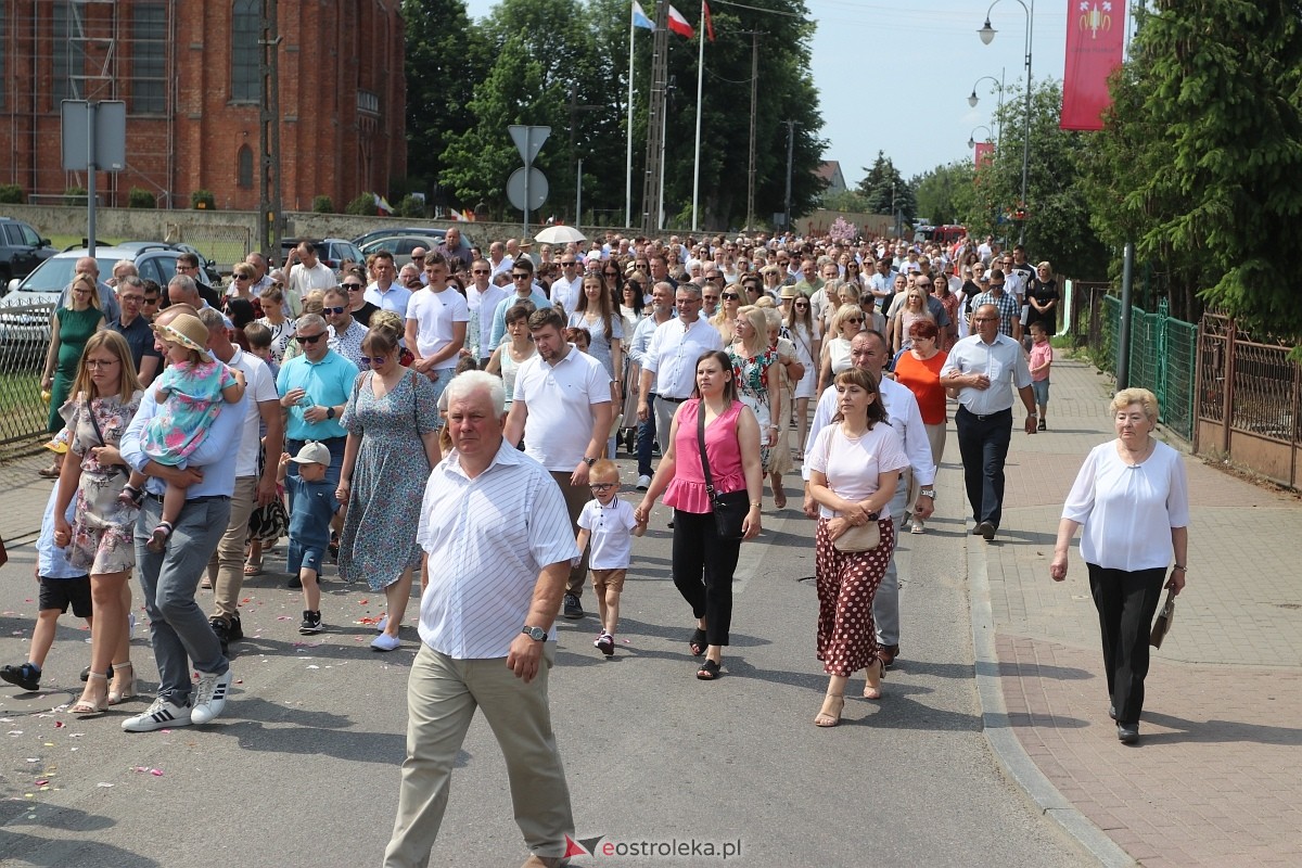 Boże Ciało 2024 - procesja w Rzekuniu [30.05.2024] - zdjęcie #12 - eOstroleka.pl