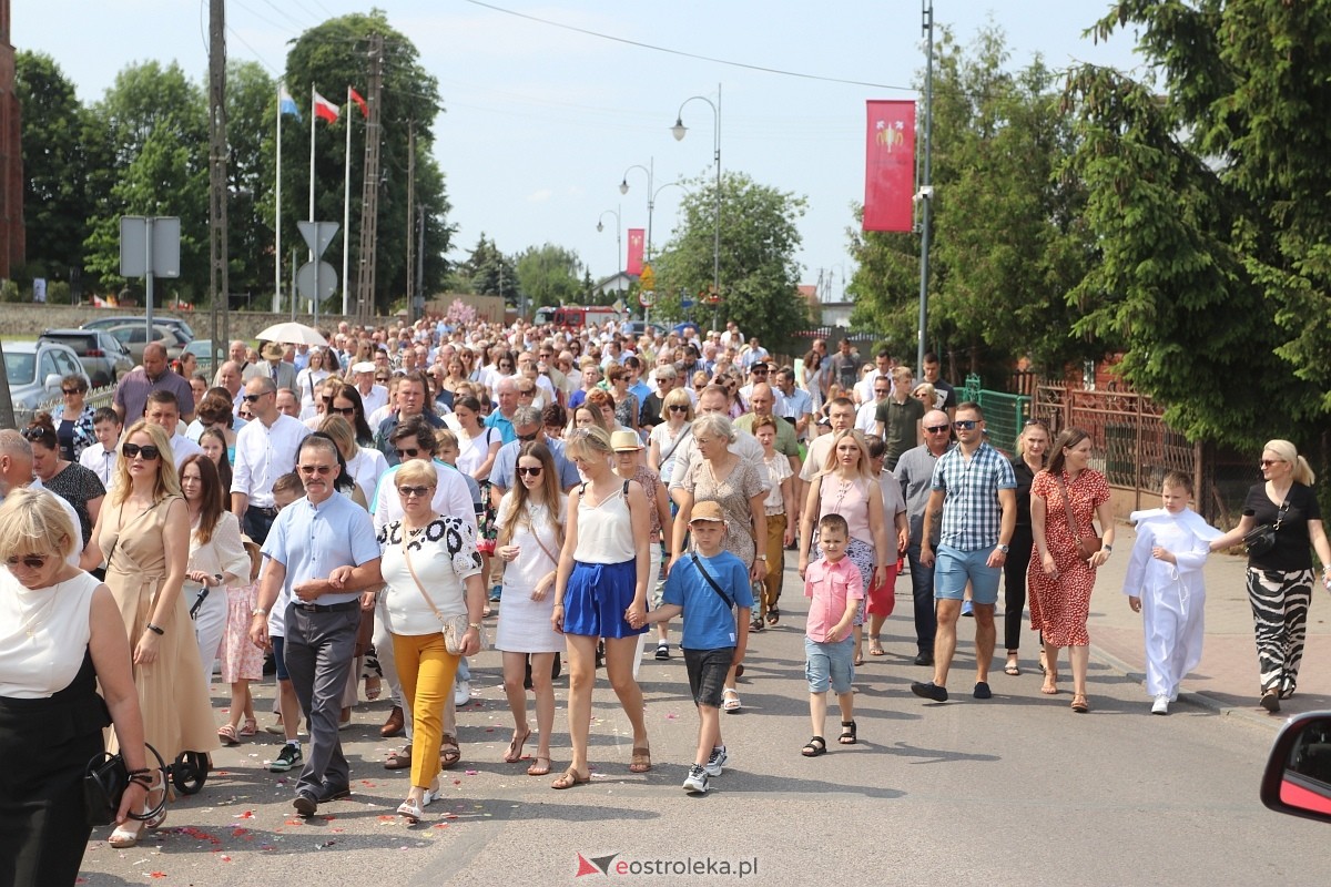Boże Ciało 2024 - procesja w Rzekuniu [30.05.2024] - zdjęcie #11 - eOstroleka.pl