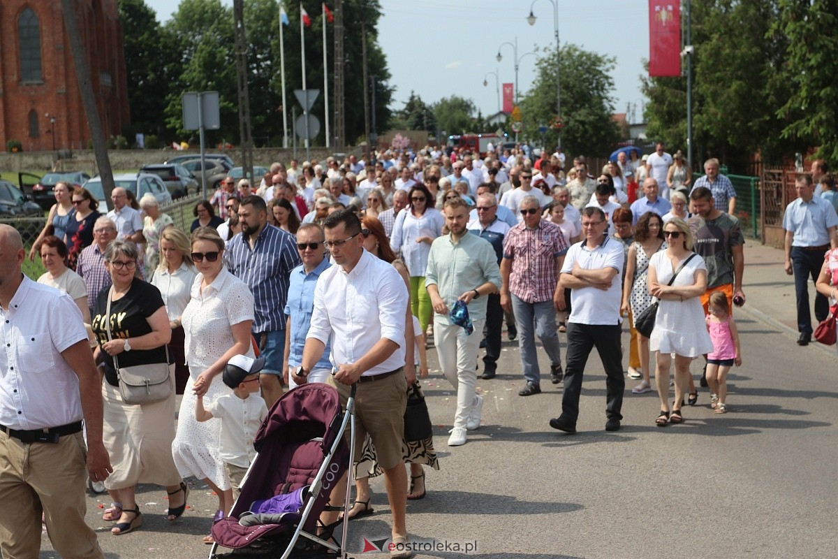 Boże Ciało 2024 - procesja w Rzekuniu [30.05.2024] - zdjęcie #5 - eOstroleka.pl