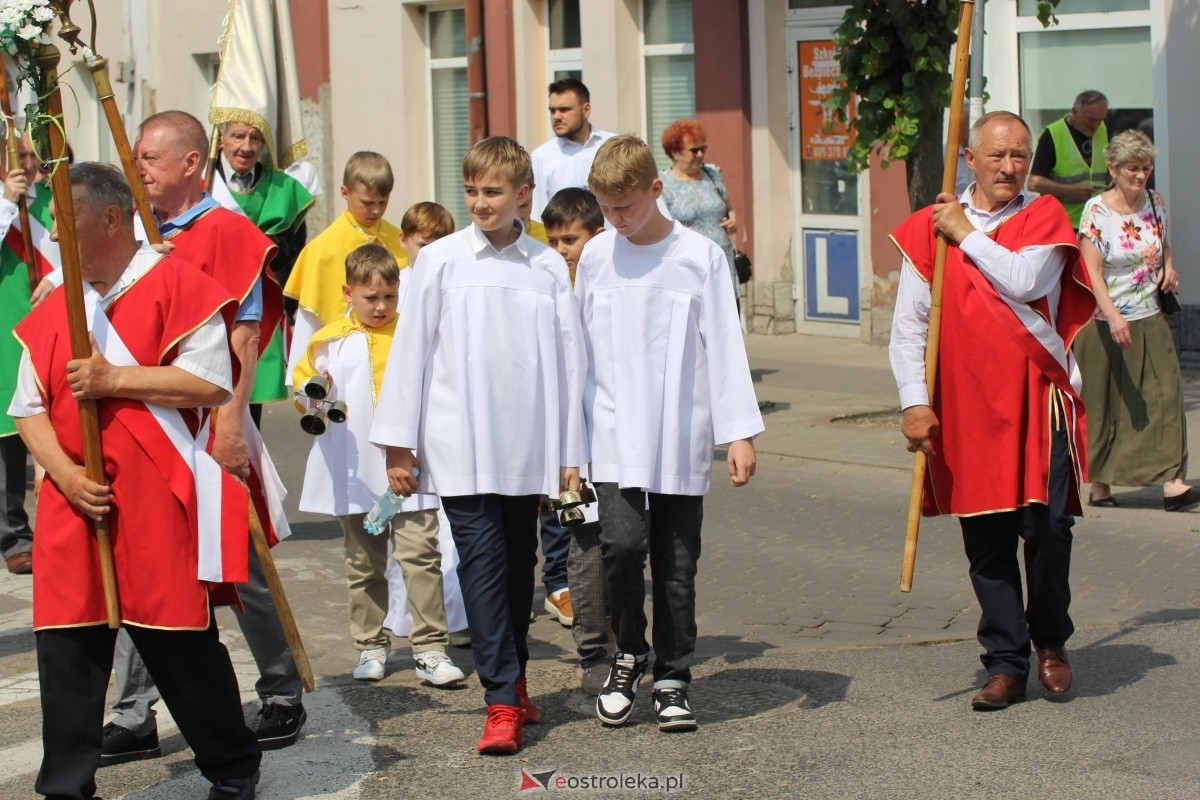 Boże Ciało 2024 - procesja w parafii pw. św. Antoniego Padewskiego w Ostrołęce [30.05.2024] - zdjęcie #198 - eOstroleka.pl
