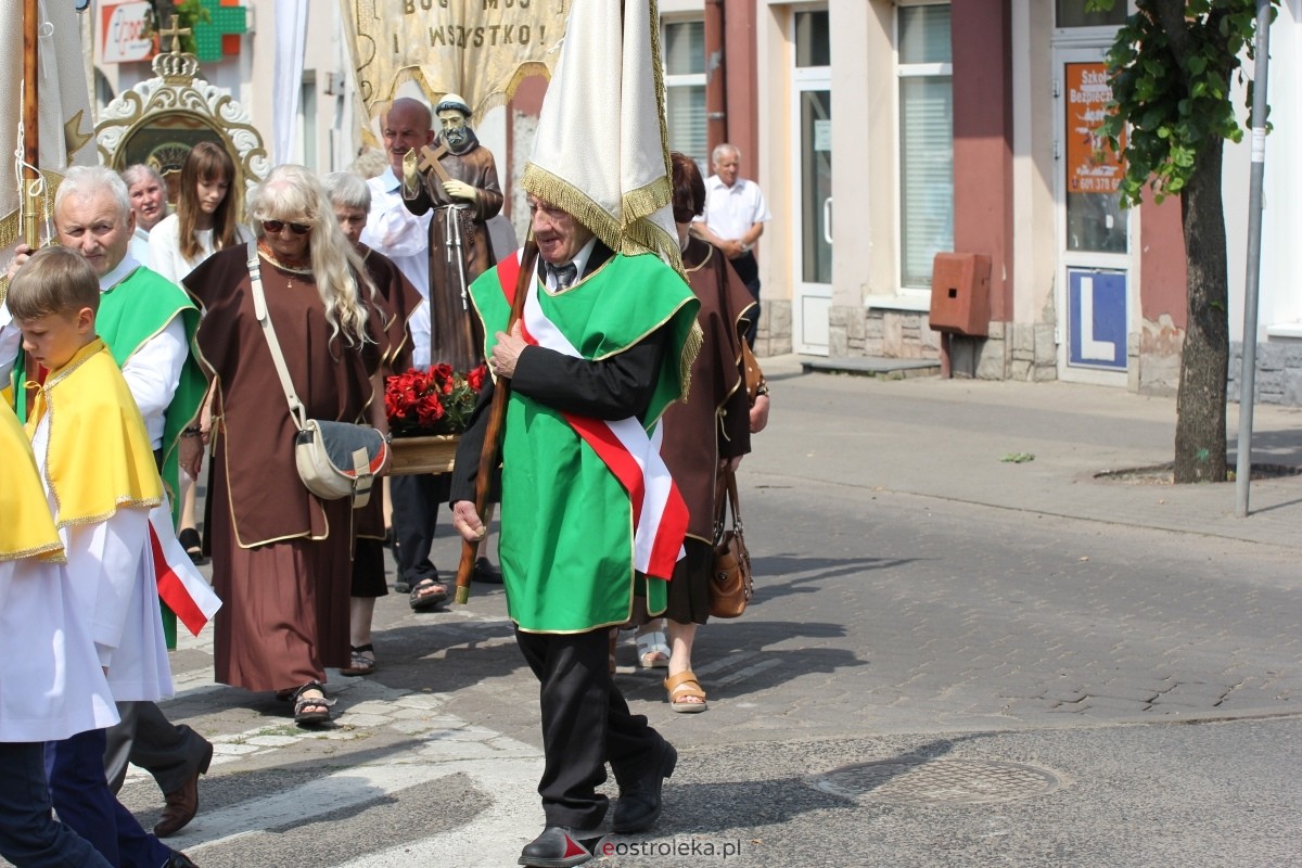 Boże Ciało 2024 - procesja w parafii pw. św. Antoniego Padewskiego w Ostrołęce [30.05.2024] - zdjęcie #195 - eOstroleka.pl