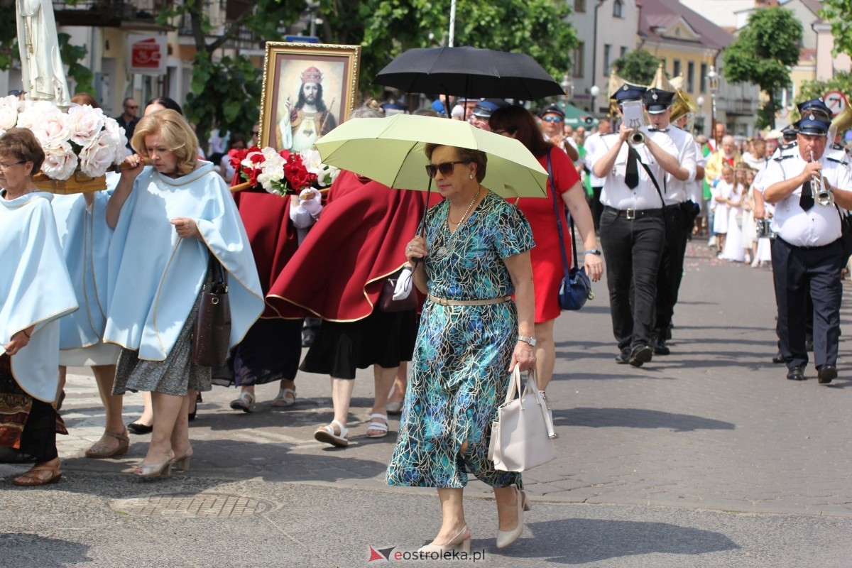 Boże Ciało 2024 - procesja w parafii pw. św. Antoniego Padewskiego w Ostrołęce [30.05.2024] - zdjęcie #177 - eOstroleka.pl