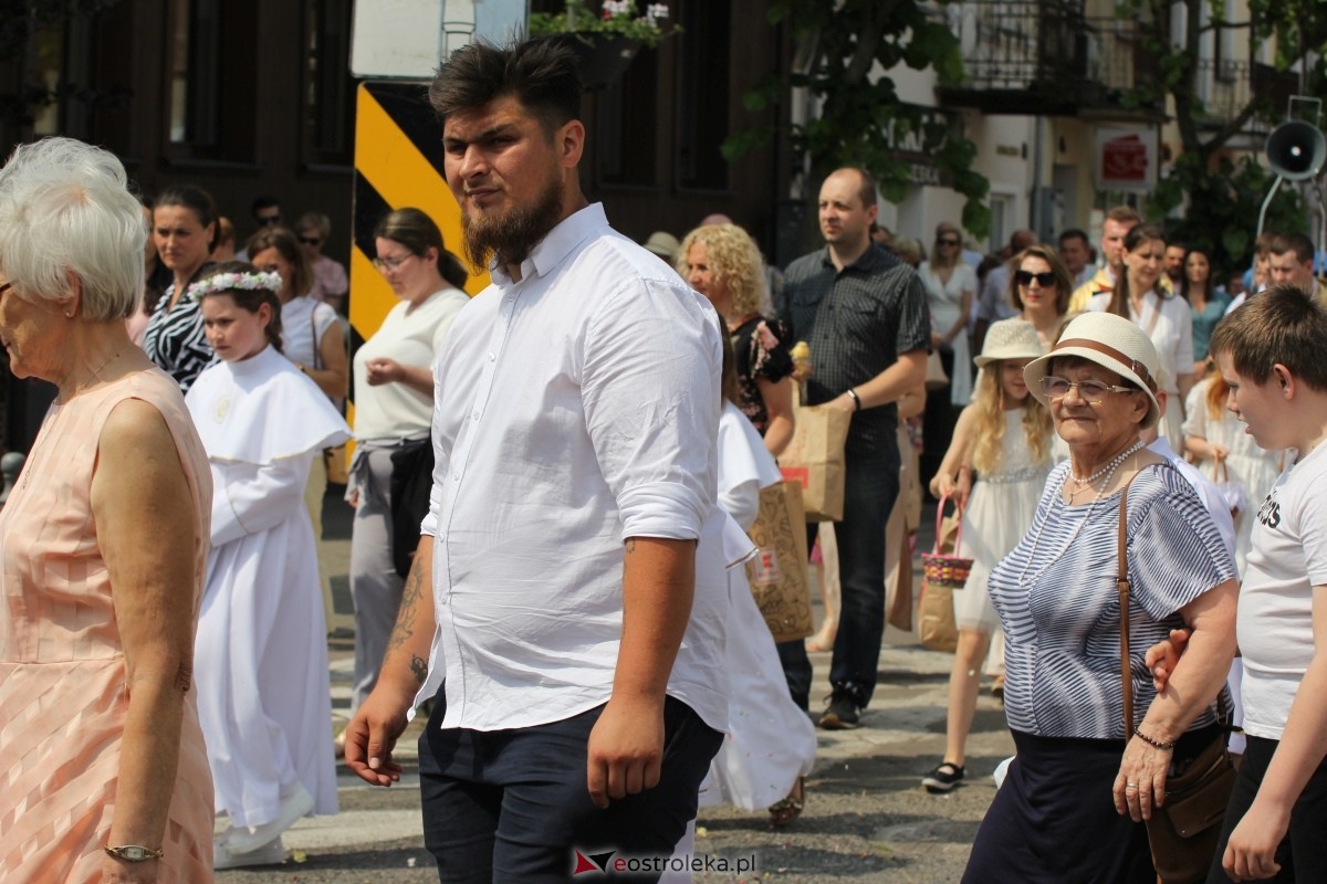 Boże Ciało 2024 - procesja w parafii pw. św. Antoniego Padewskiego w Ostrołęce [30.05.2024] - zdjęcie #159 - eOstroleka.pl