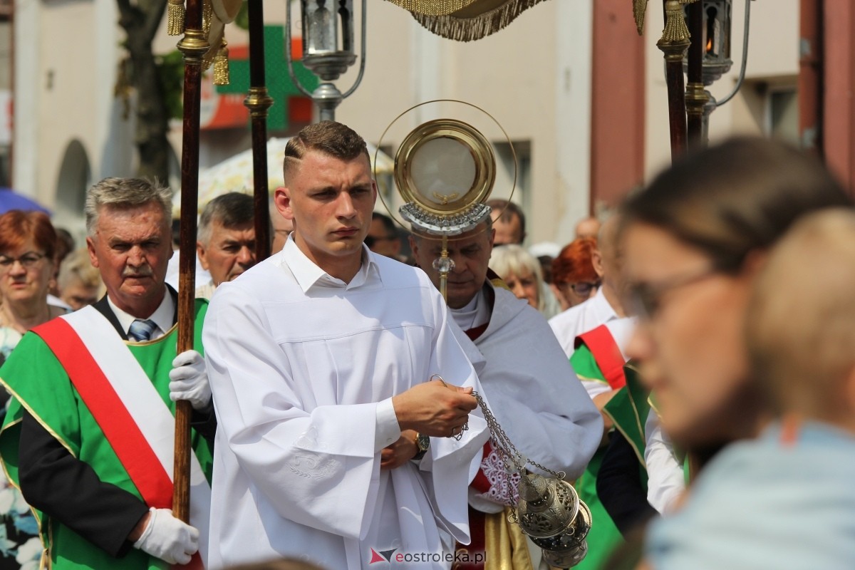 Boże Ciało 2024 - procesja w parafii pw. św. Antoniego Padewskiego w Ostrołęce [30.05.2024] - zdjęcie #155 - eOstroleka.pl