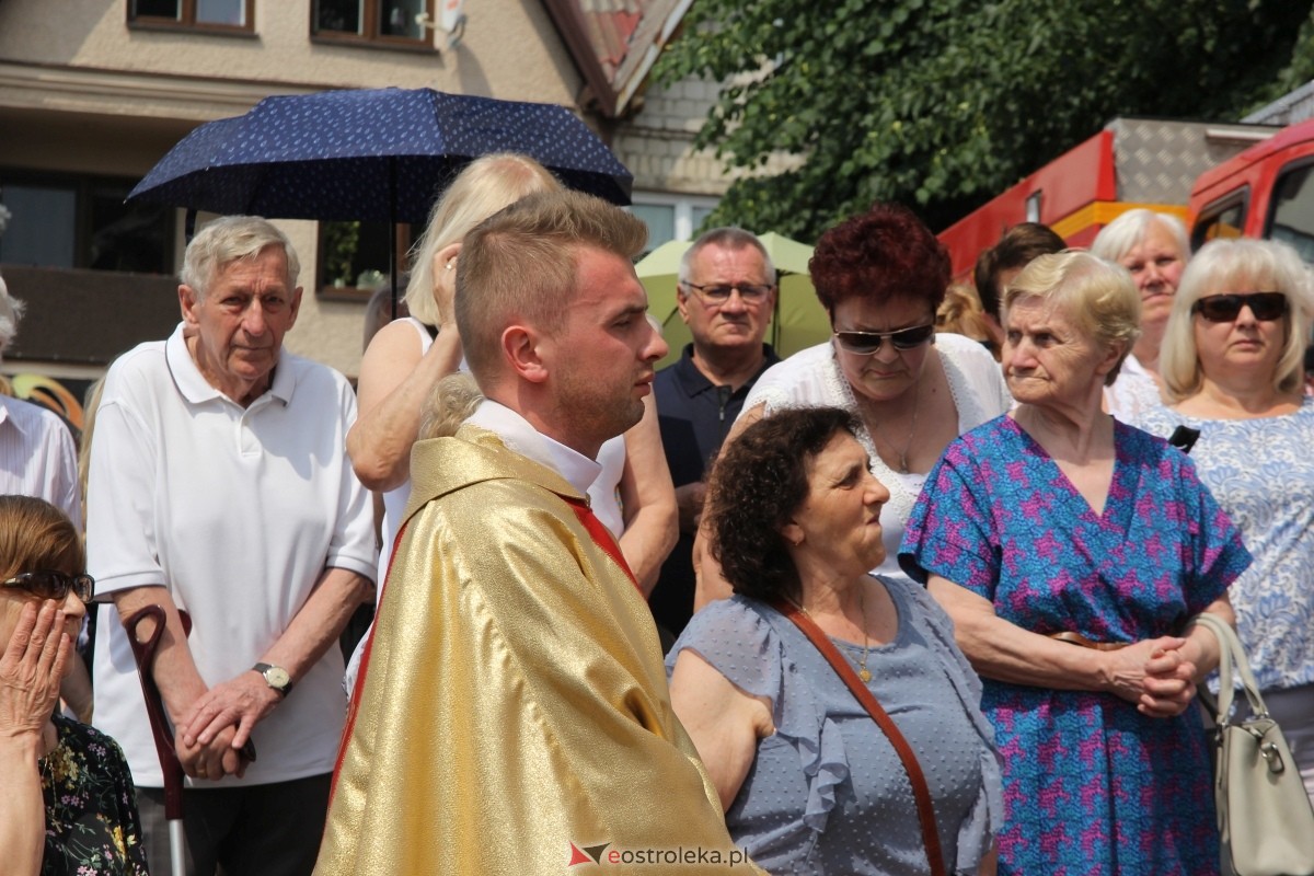 Boże Ciało 2024 - procesja w parafii pw. św. Antoniego Padewskiego w Ostrołęce [30.05.2024] - zdjęcie #118 - eOstroleka.pl