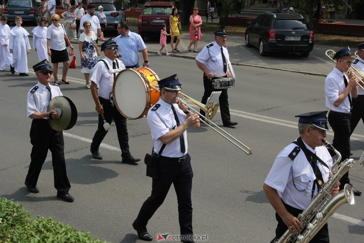 Boże Ciało 2024 - procesja w parafii pw. św. Antoniego Padewskiego w Ostrołęce [30.05.2024] - zdjęcie #99 - eOstroleka.pl