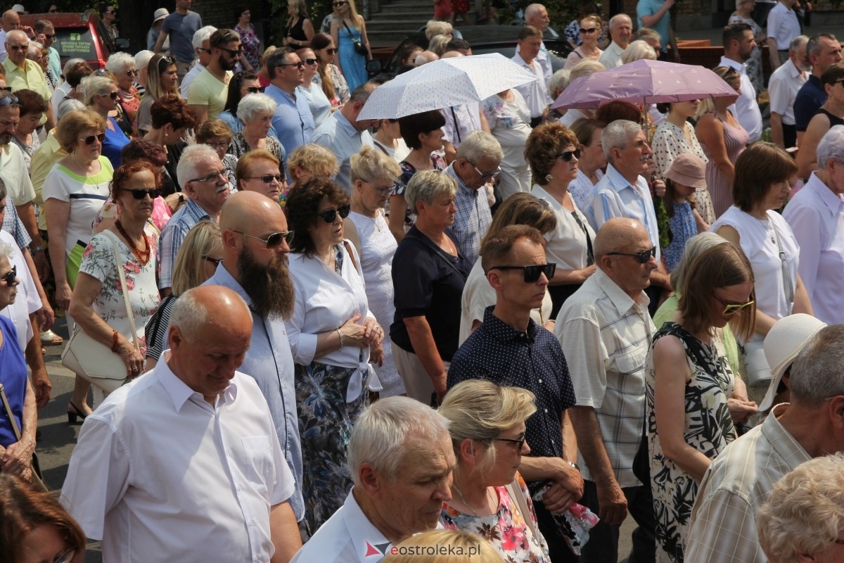 Boże Ciało 2024 - procesja w parafii pw. św. Antoniego Padewskiego w Ostrołęce [30.05.2024] - zdjęcie #47 - eOstroleka.pl