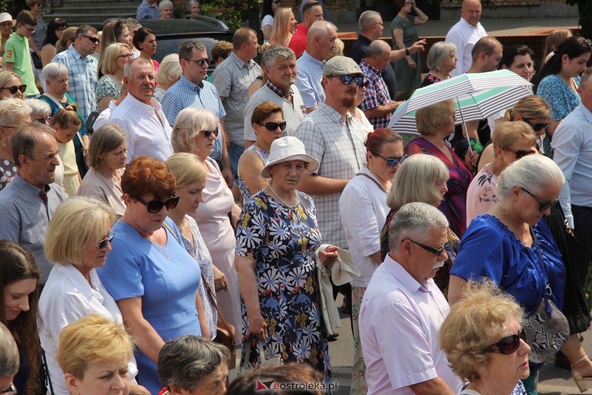 Boże Ciało 2024 - procesja w parafii pw. św. Antoniego Padewskiego w Ostrołęce [30.05.2024] - zdjęcie #62 - eOstroleka.pl