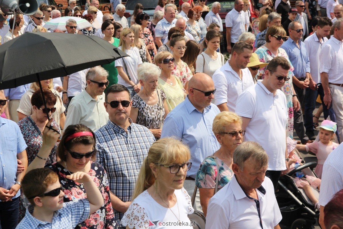 Boże Ciało 2024 - procesja w parafii pw. św. Antoniego Padewskiego w Ostrołęce [30.05.2024] - zdjęcie #56 - eOstroleka.pl