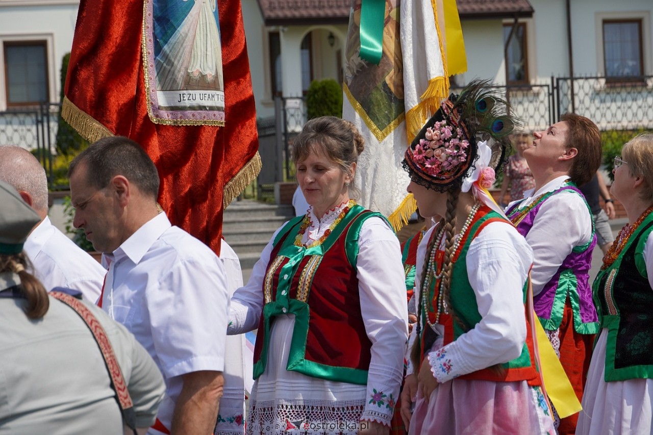 Boże Ciało 2024: Procesja w Myszyńcu [30.05.2024] - zdjęcie #214 - eOstroleka.pl