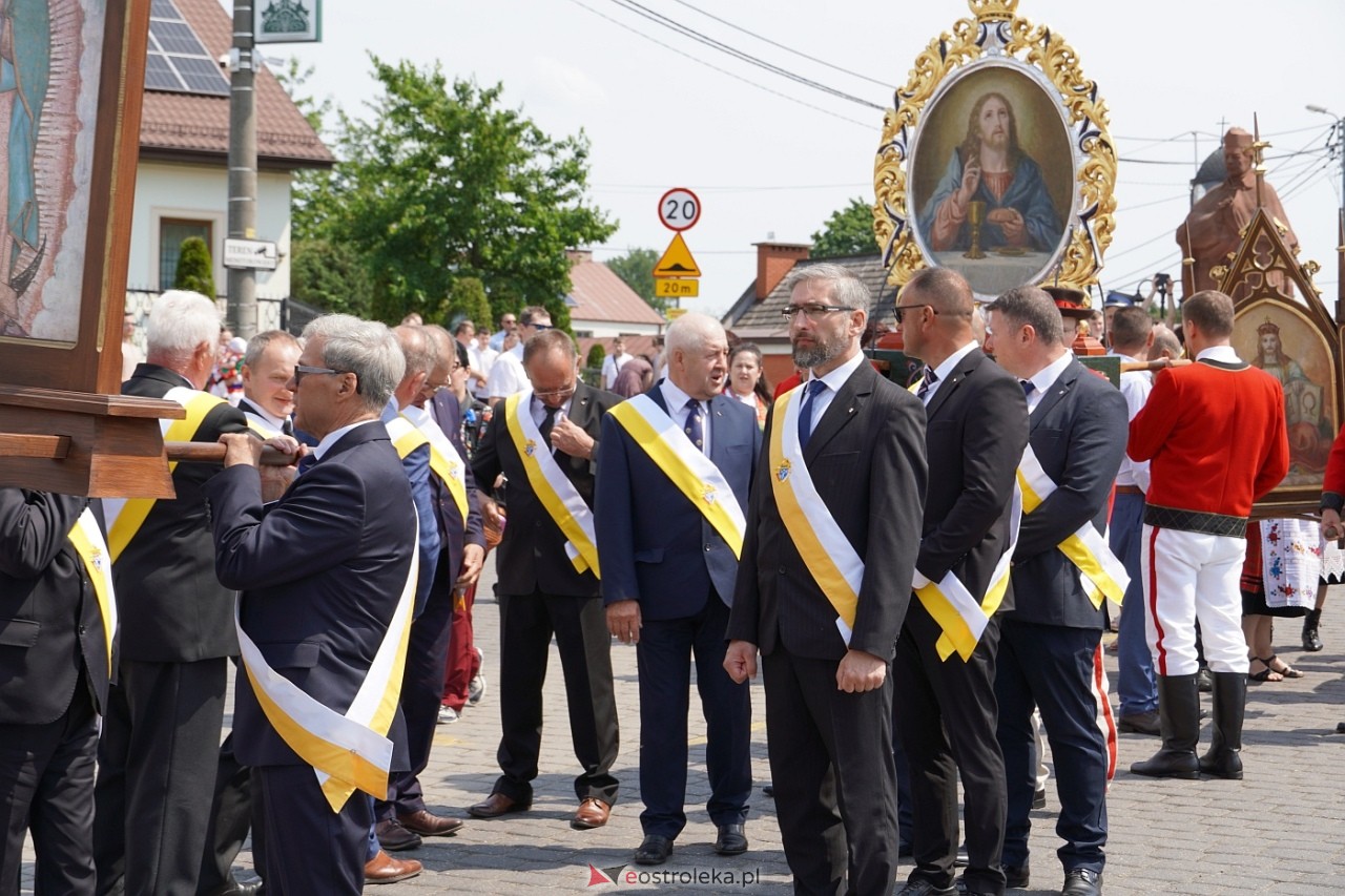Boże Ciało 2024: Procesja w Myszyńcu [30.05.2024] - zdjęcie #209 - eOstroleka.pl