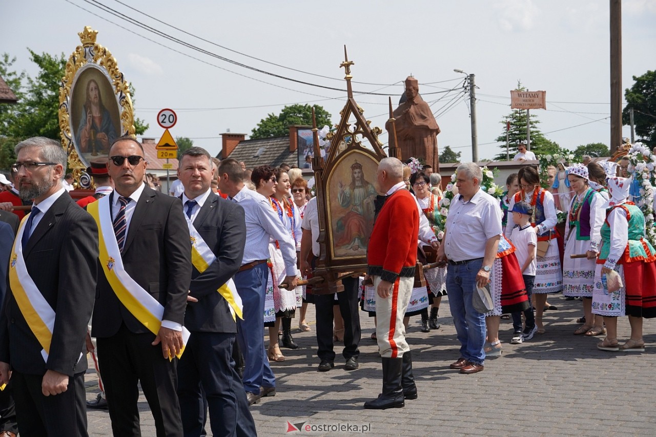Boże Ciało 2024: Procesja w Myszyńcu [30.05.2024] - zdjęcie #206 - eOstroleka.pl