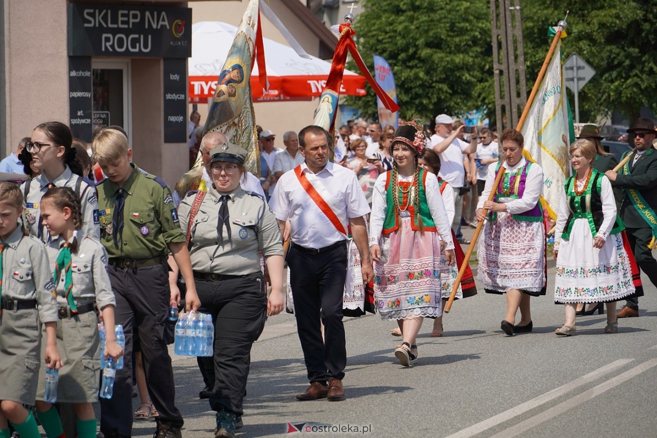 Boże Ciało 2024: Procesja w Myszyńcu [30.05.2024] - zdjęcie #186 - eOstroleka.pl