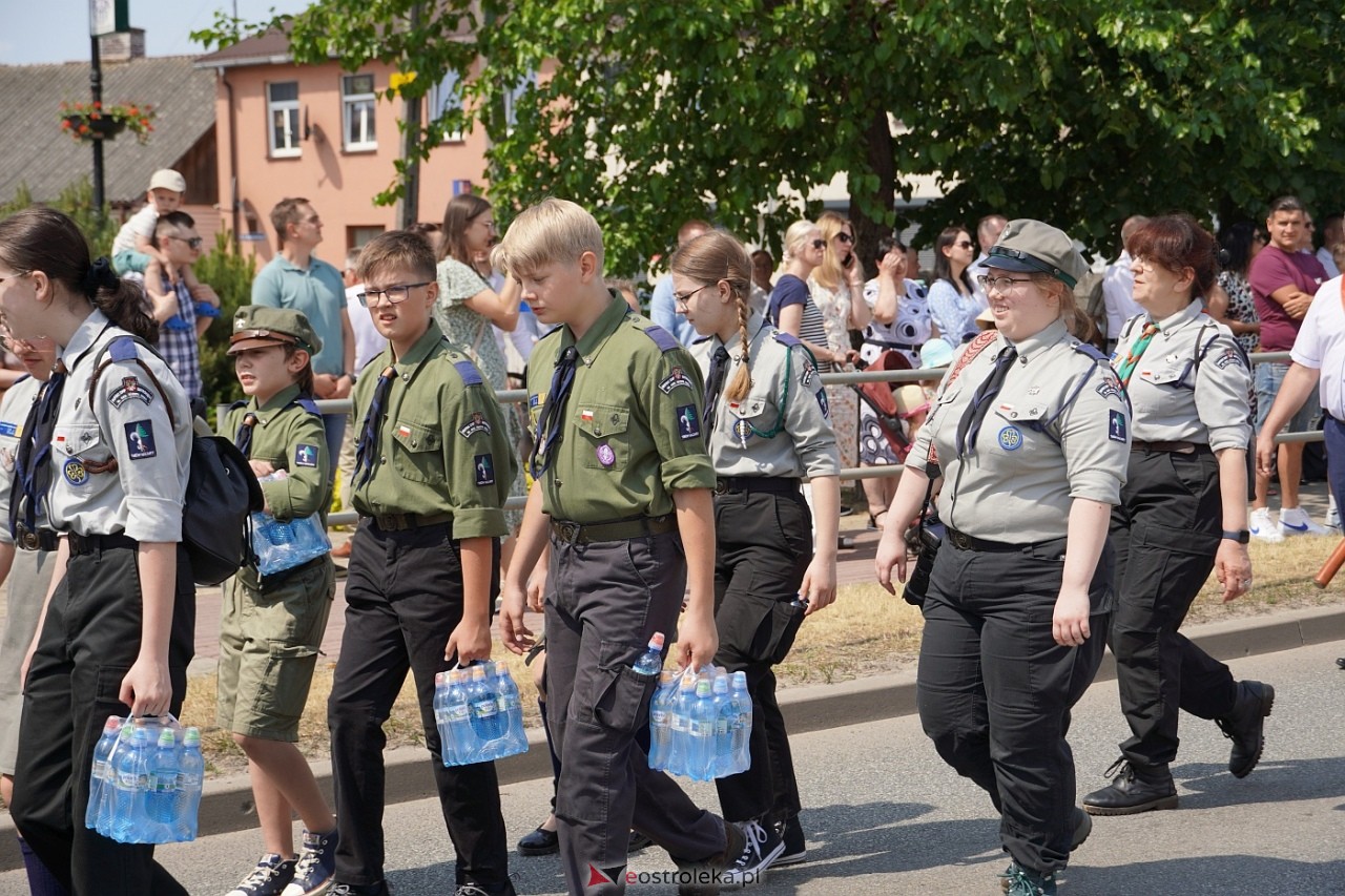 Boże Ciało 2024: Procesja w Myszyńcu [30.05.2024] - zdjęcie #180 - eOstroleka.pl