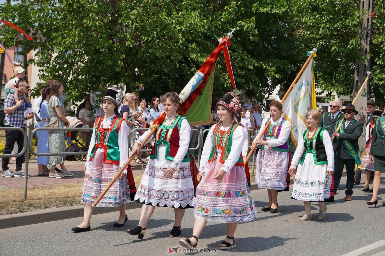 Boże Ciało 2024: Procesja w Myszyńcu [30.05.2024] - zdjęcie #178 - eOstroleka.pl